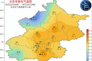 天空：邓弗里斯因家庭原因缺席今天的训练，球员没有受伤